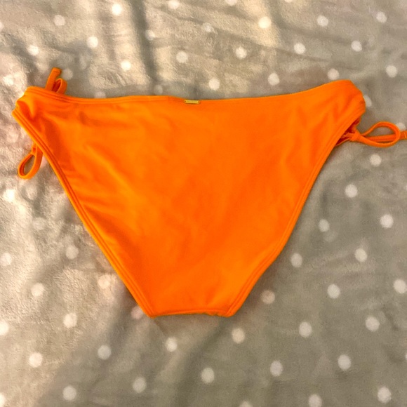 HOLLISTER BIKINI BOTTOM - Picture 2 of 4